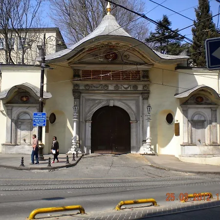 Отель Aldem 3*